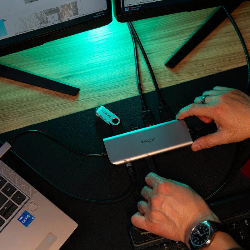 Station d'accueil mobile double vidéo avec passage EPR 140W