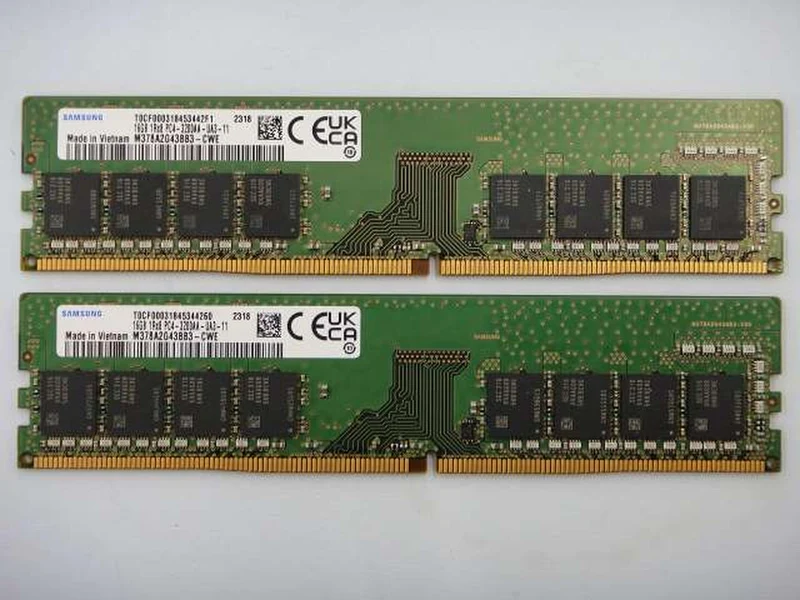 Mémoire SAMSUNG DDR4 PC4-3200 16 Go × 2 (lot de 2) M378A2G43BB3-CWE