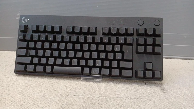 Clavier de jeu LOGICOOL YU0039