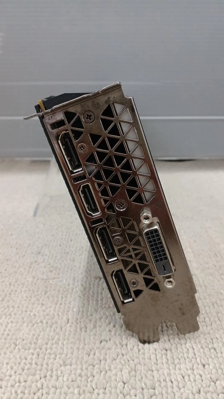 Carte graphique NVIDIA : GTX 1070-8G