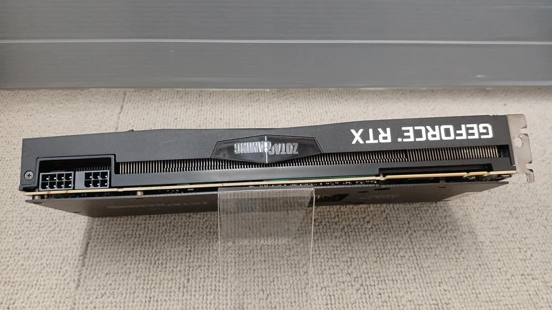 Carte graphique ZOTAC : ZT-T20710F-10P