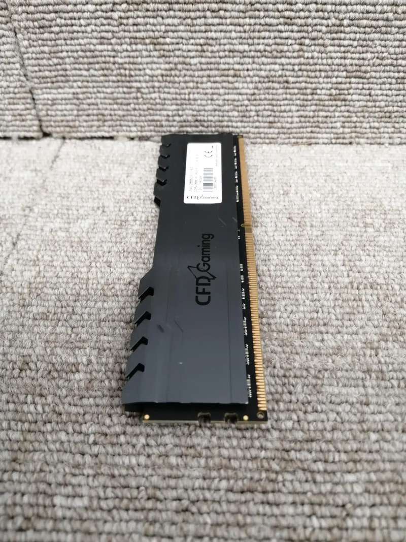 CFD Sales / Mémoire DDR4 W4U2666CX1-16G