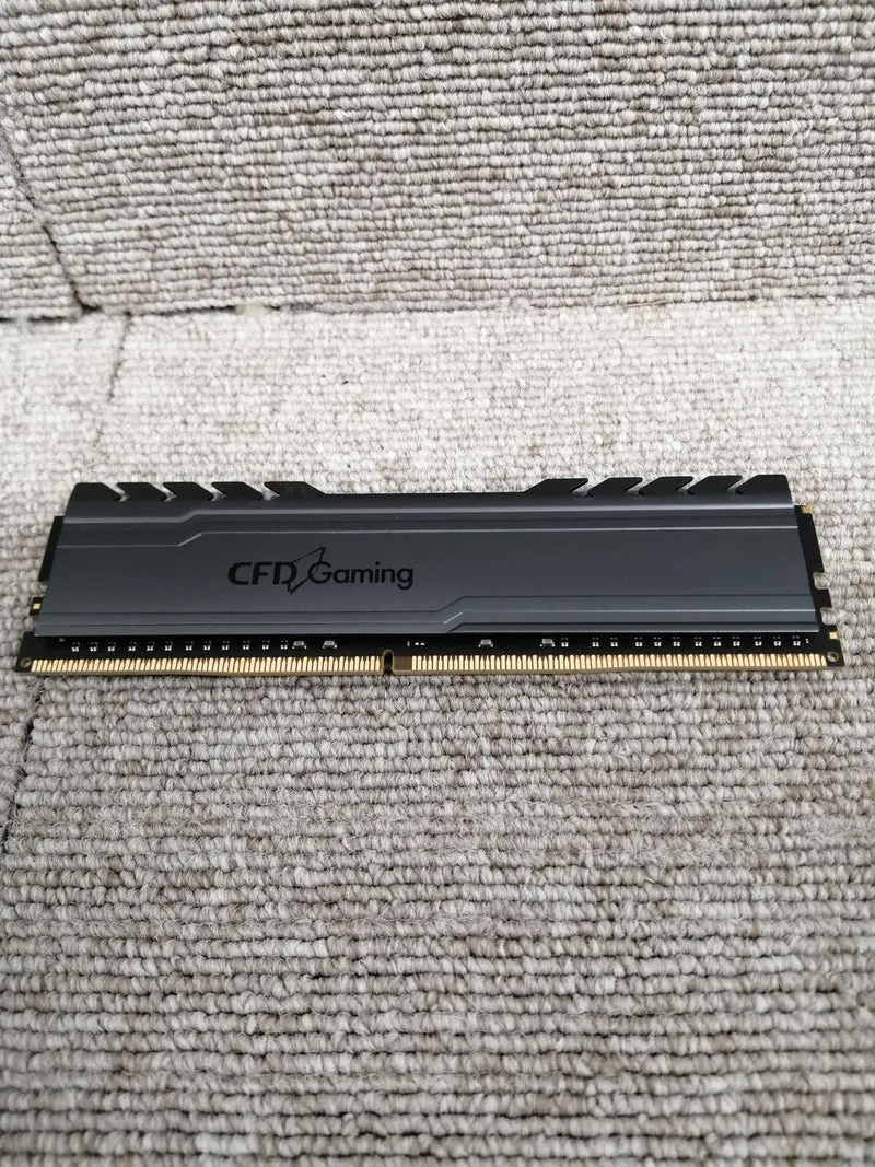 CFD Sales / Mémoire DDR4 W4U2666CX1-16G