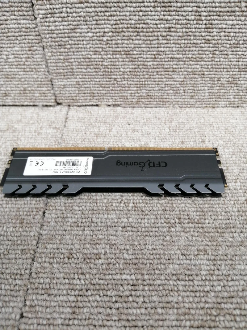 CFD Sales / Mémoire DDR4 W4U2666CX1-16G