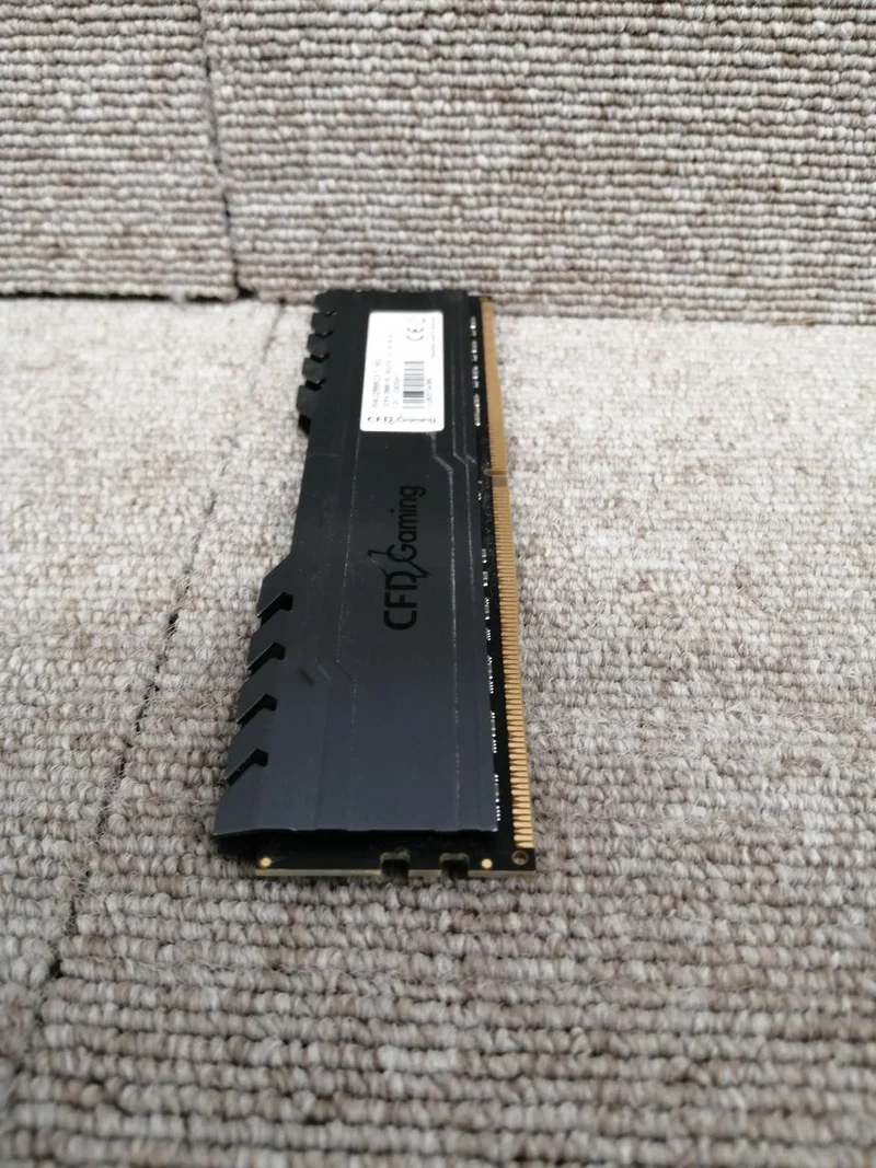 CFD Sales / Mémoire DDR4 W4U2666CX1-16G