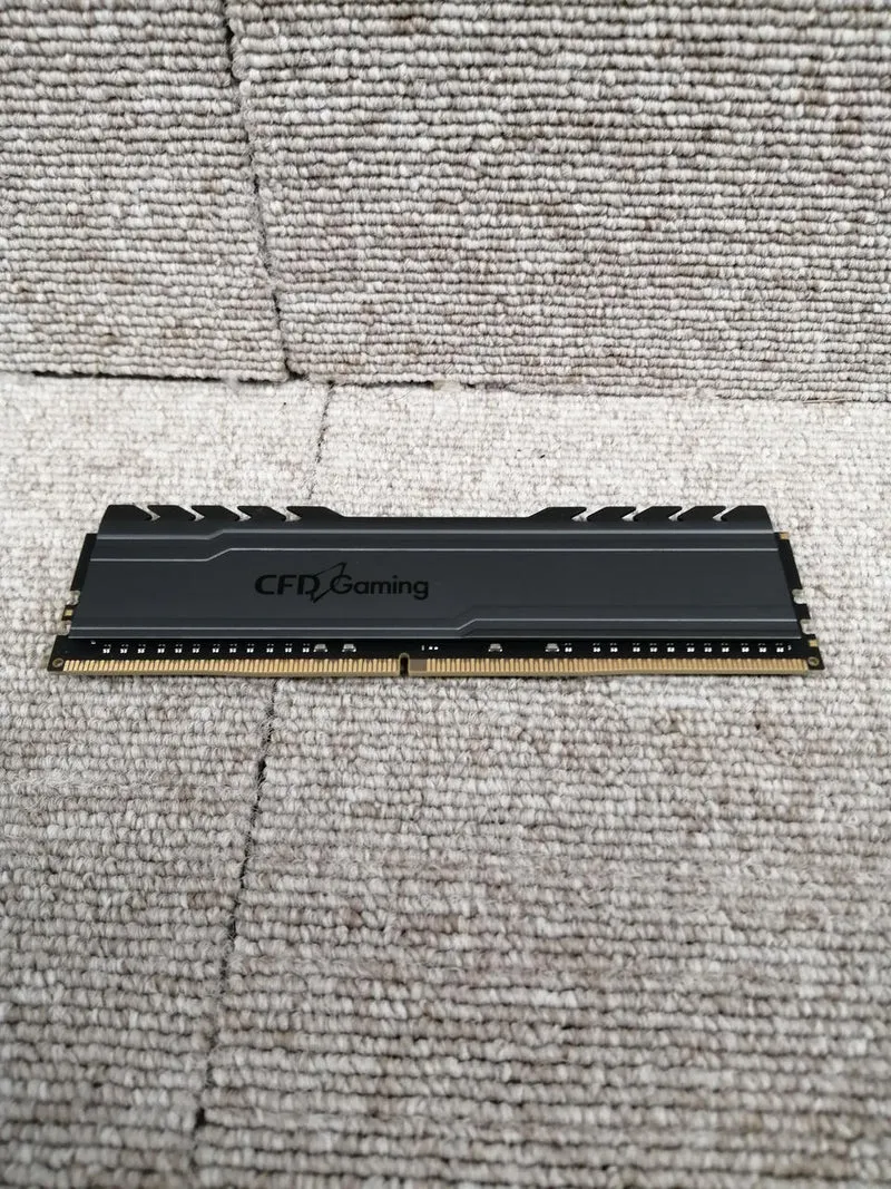 CFD Sales / Mémoire DDR4 W4U2666CX1-16G