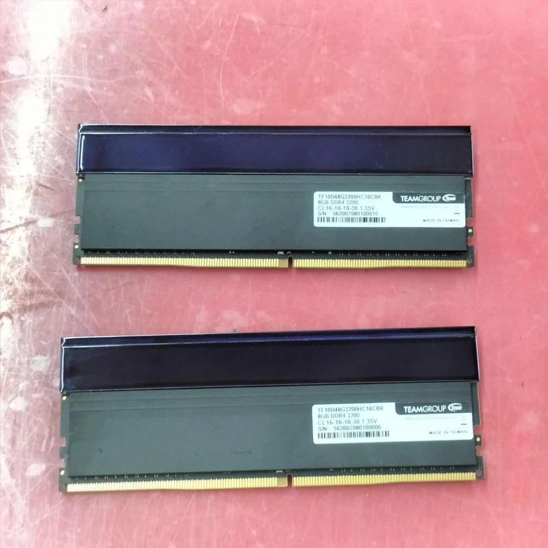 Mémoire PC TEAM TF10D432G3200HC16CDC01