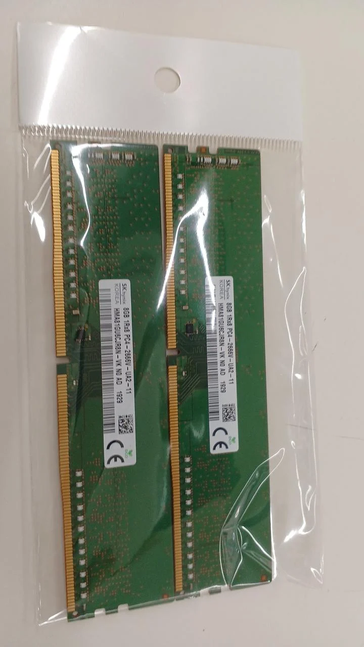 Mémoire SK HYNIX (2 barrettes de 8 Go) HMA81GU6CJR8N-VK