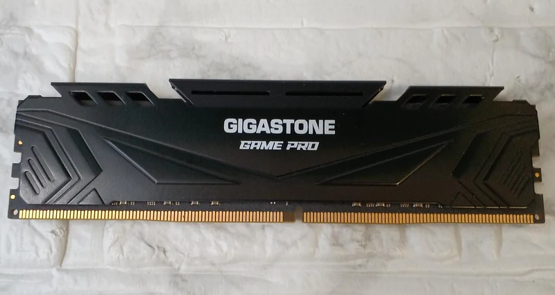 Mémoire GIGASTONE : DDR4 16 Go × 2
