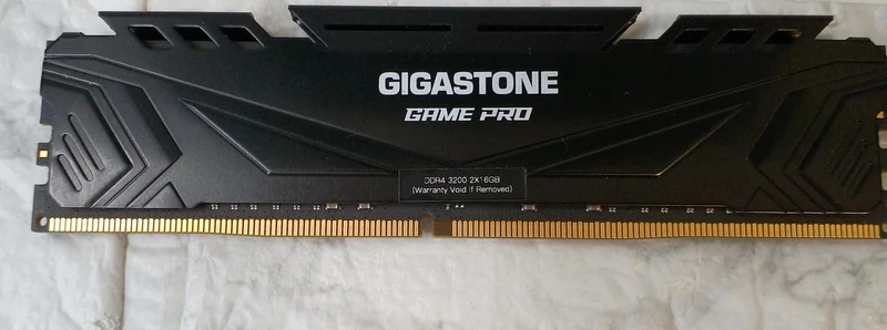 Mémoire GIGASTONE : DDR4 16 Go × 2