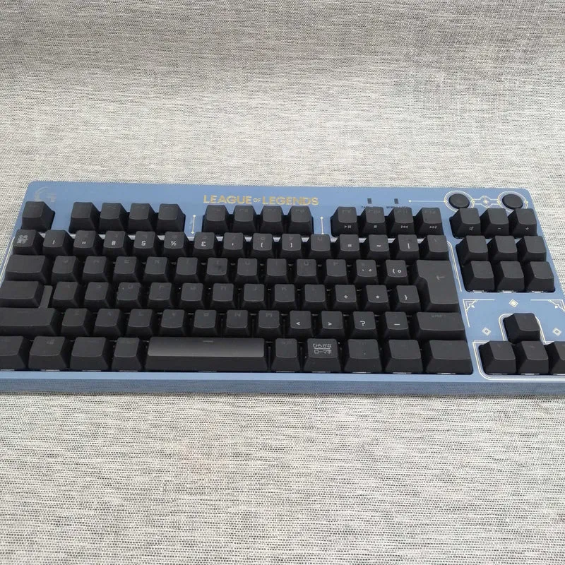 Clavier de jeu LOGICOOL YU0039