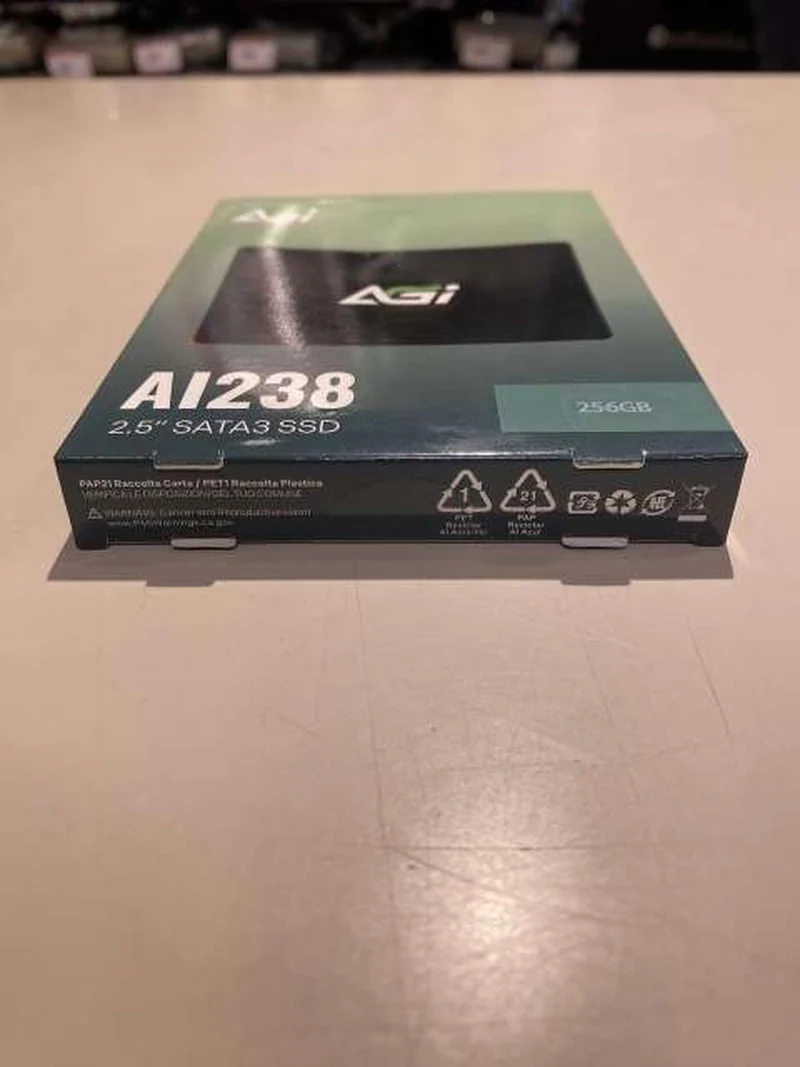 SSD AGI 251 Go - 500 Go AGI256G25A