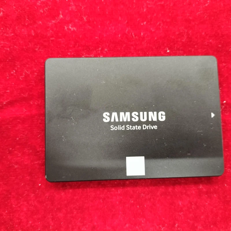 SSD SAMSUNG MZ-76E500