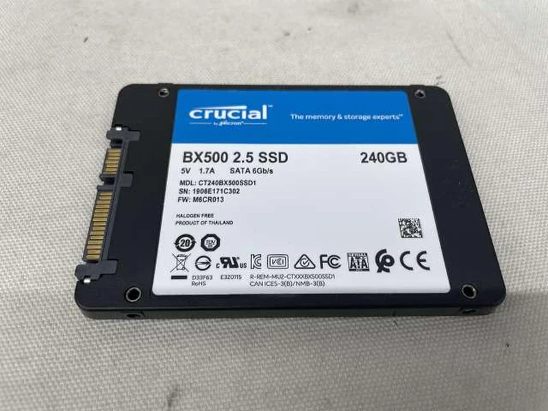 SSD CRUCIAL 121 Go - 250 Go CT240BX500SSD1