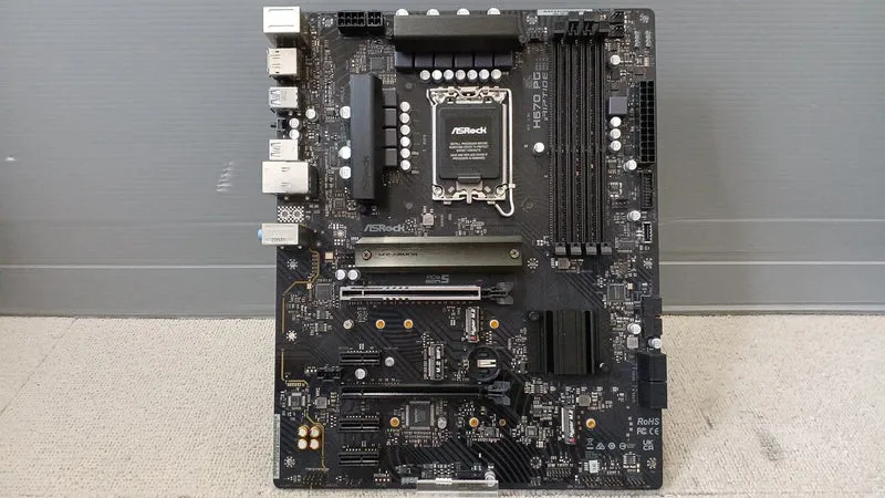 Carte mère ASROCK H670 PG RIPTIDE