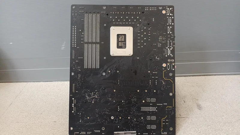 Carte mère ASROCK H670 PG RIPTIDE