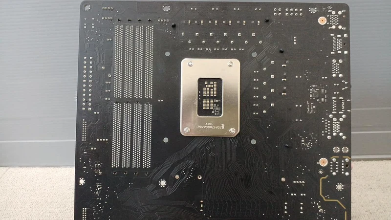 Carte mère ASROCK H670 PG RIPTIDE