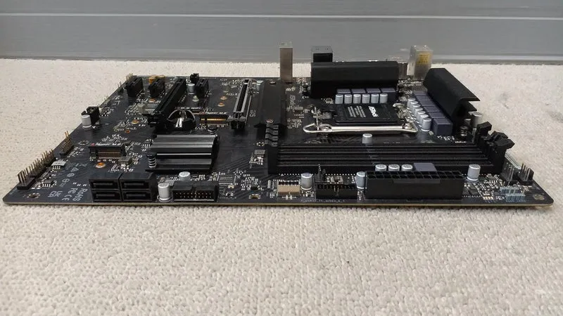 Carte mère ASROCK H670 PG RIPTIDE