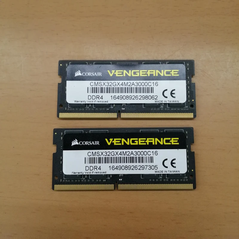Mémoire PC CORSAIR CMSX32GX4M2A3000C16