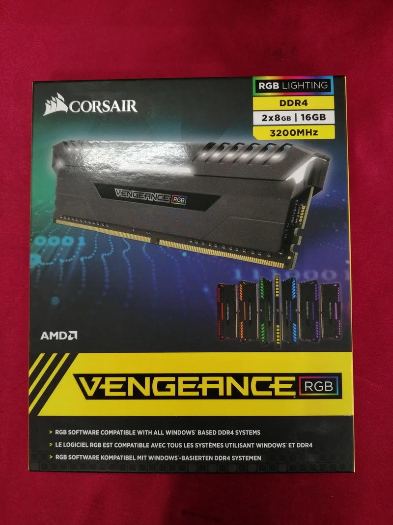 Mémoire CORSAIR CMR16GX4M2Z3200C16