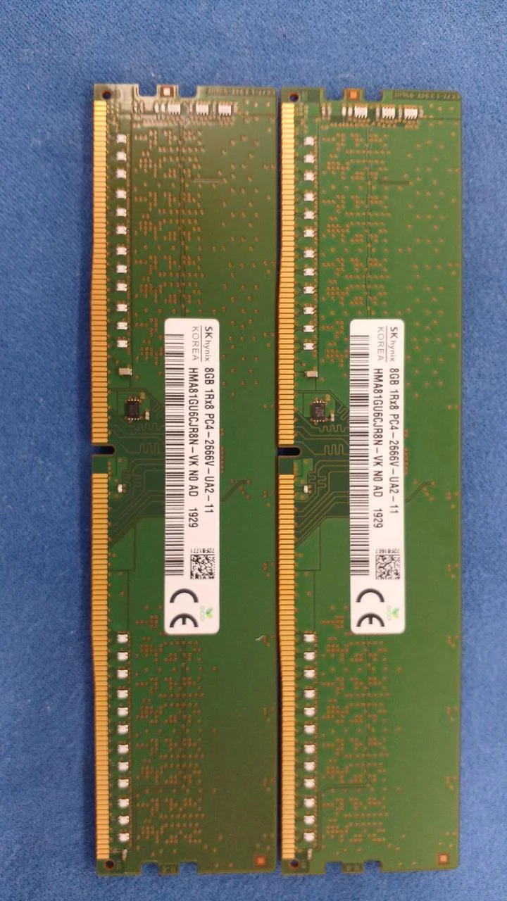 Mémoire SK HYNIX (2 barrettes de 8 Go) HMA81GU6CJR8N-VK