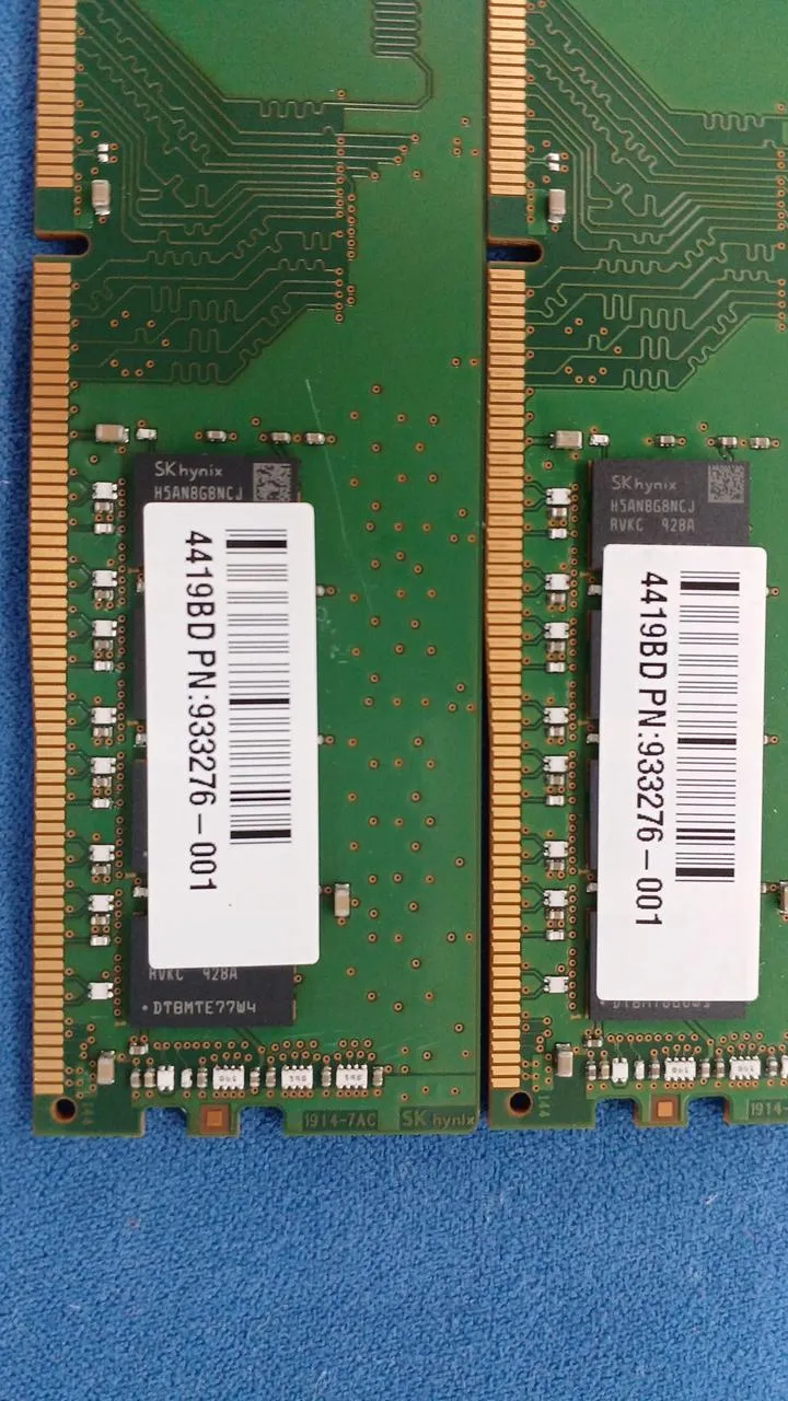 Mémoire SK HYNIX (2 barrettes de 8 Go) HMA81GU6CJR8N-VK