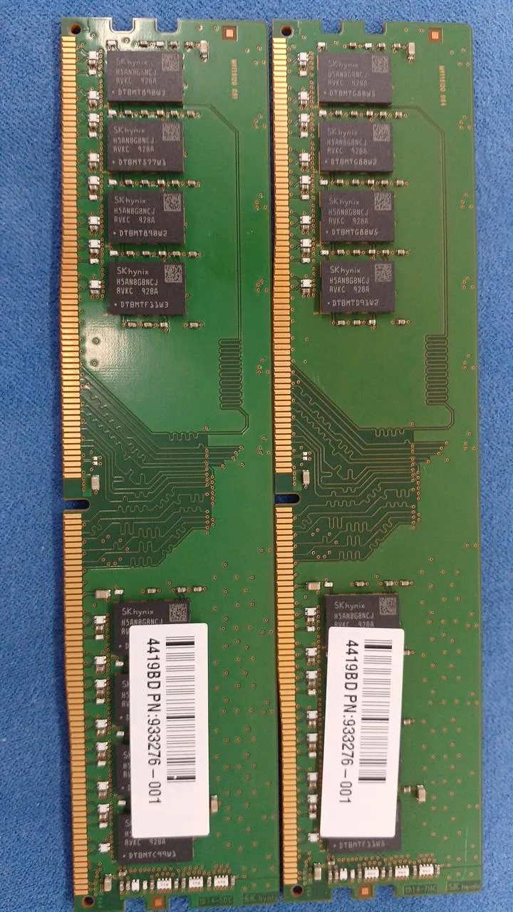 Mémoire SK HYNIX (2 barrettes de 8 Go) HMA81GU6CJR8N-VK