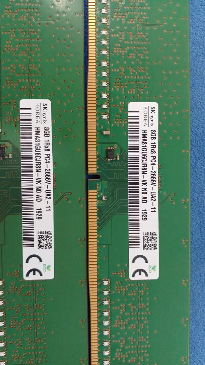 Mémoire SK HYNIX (2 barrettes de 8 Go) HMA81GU6CJR8N-VK
