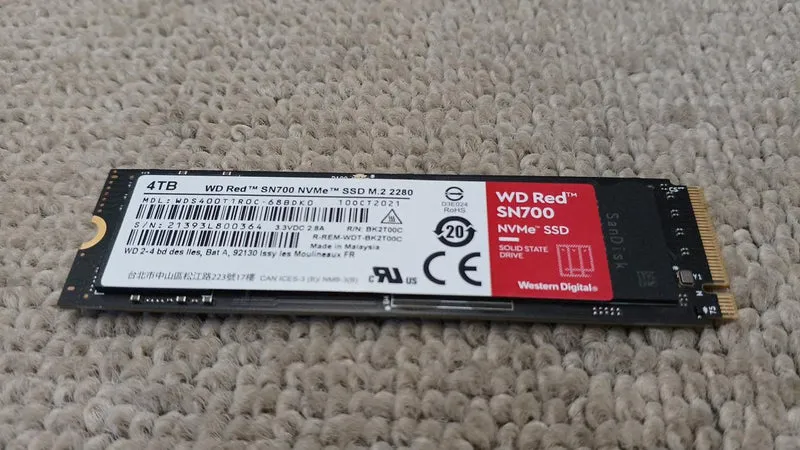 SSD WESTERN DIGITAL WDS400T1R0C-68BDK0
