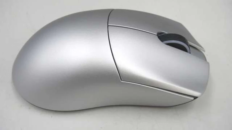 Souris de jeu WLMOUSE HUAN SILVER