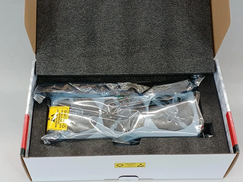 Carte graphique ASROCK RX7700XT SL 12 Go
