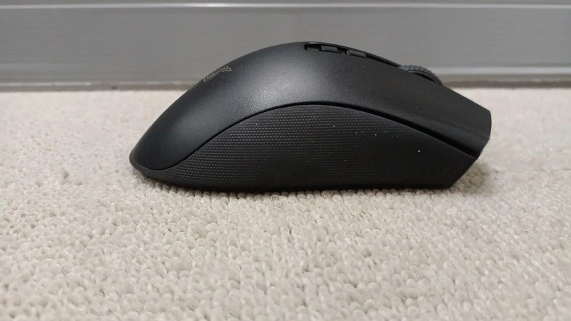 Souris de jeu RAZER RZ01-03350100