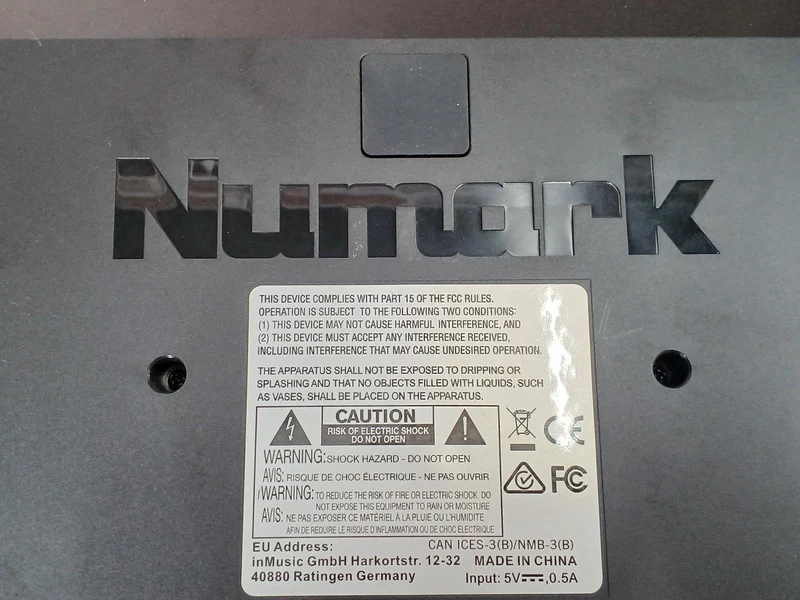 Contrôleur DJ NUMARK MIXTRACK PRO FX