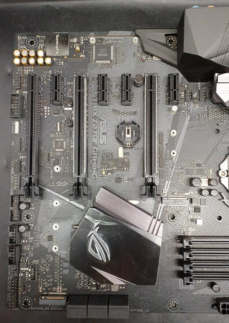 Carte mère ASUS STRIX Z270F