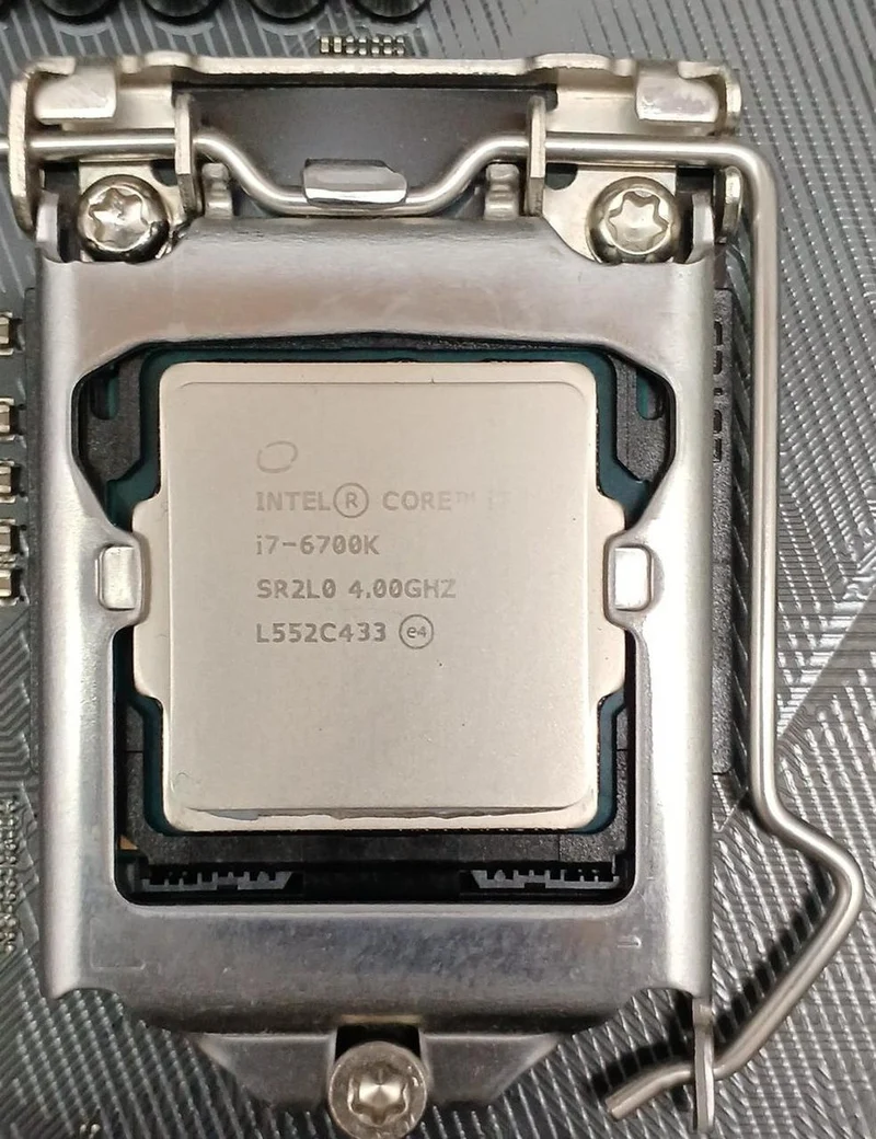 Carte mère ASUS STRIX Z270F