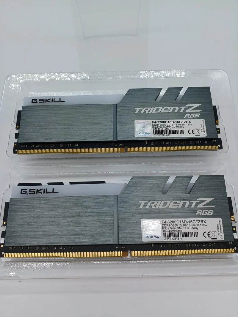 Mémoire G.SKILL DDR4 8 Go × 2 (Pack F4-3200C16D-16GTZRX)