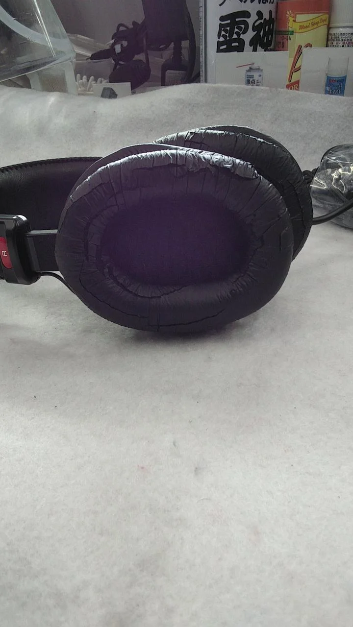 Casque audio SONY Monitor MDR-7506 (coussinets d'oreille détériorés)