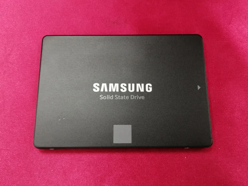 SSD SAMSUNG 860 EVO 1 To