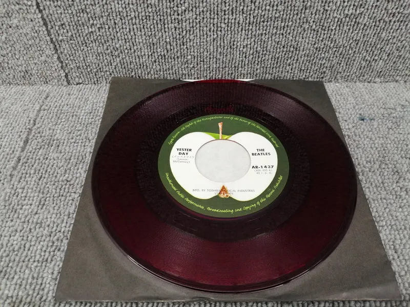 Toshiba EP THE BEATLES/ACT NATURALLY