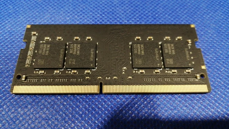 Mémoire pour ordinateur portable SP SP016GBSFU320F02