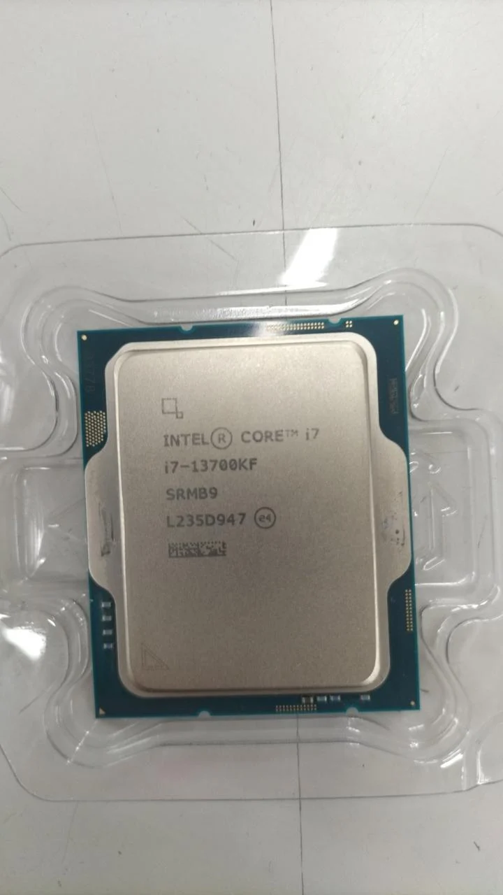 Processeur Intel i7-13700KF