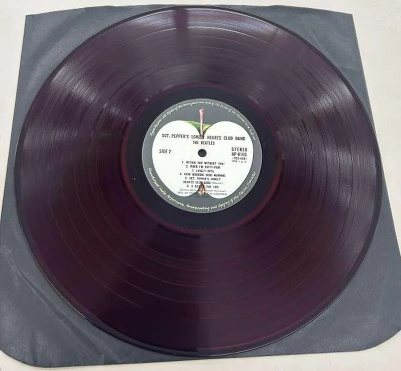APPLE [Disque rouge] Sgt. Pepper's Lonely Hearts Club Ba AP-8613
