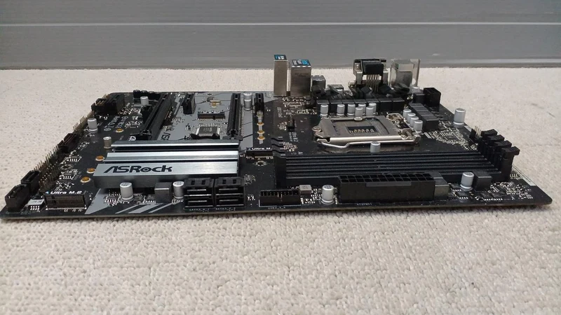 Carte mère ASROCK : Z39 PRO4