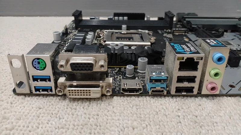 Carte mère ASROCK : Z39 PRO4