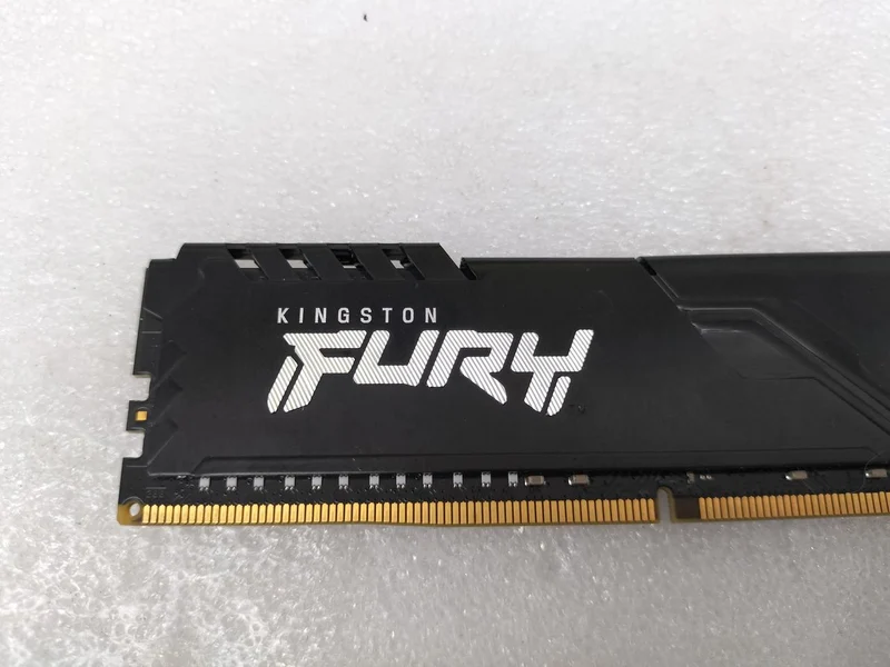 Mémoire de bureau Kingston (DDR4, 32 Go) KF432C16BBK2/64