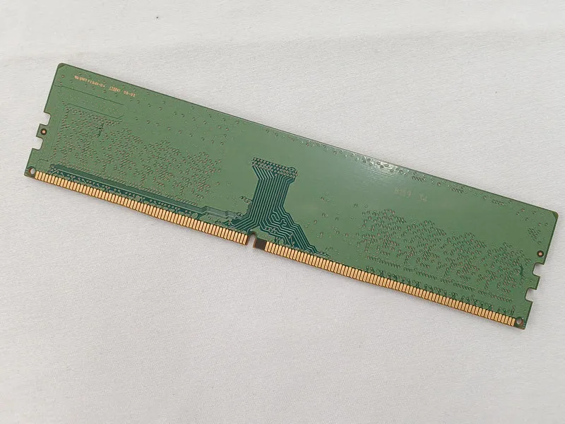 Mémoire SAMSUNG DDR4 8 Go x2 M378A1K43CB2-CRC