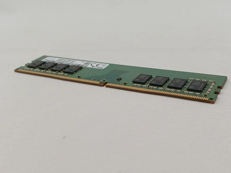 Mémoire SAMSUNG DDR4 8 Go x2 M378A1K43CB2-CRC