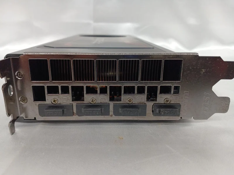 Carte graphique MSI : RADEON VEGA 64 AIRBOOST 8G OC