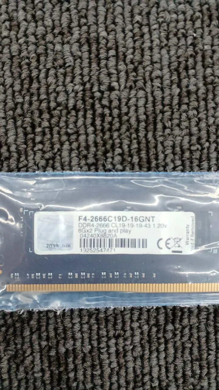 Mémoire de bureau G.SKILL DDR4 F4-2666C19D-16GNT
