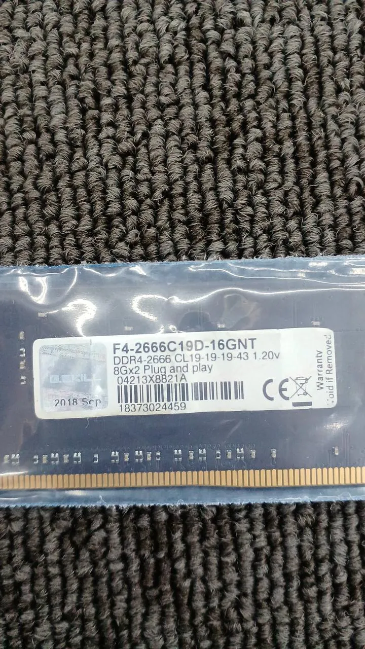 Mémoire de bureau G.SKILL DDR4 F4-2666C19D-16GNT